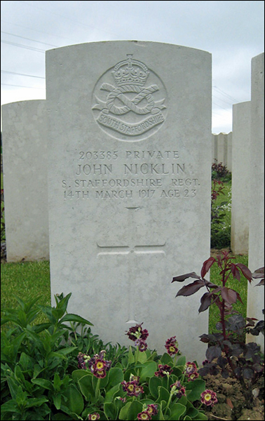 Photograph of John Nicklin's grave Nicklin John 96 378x600