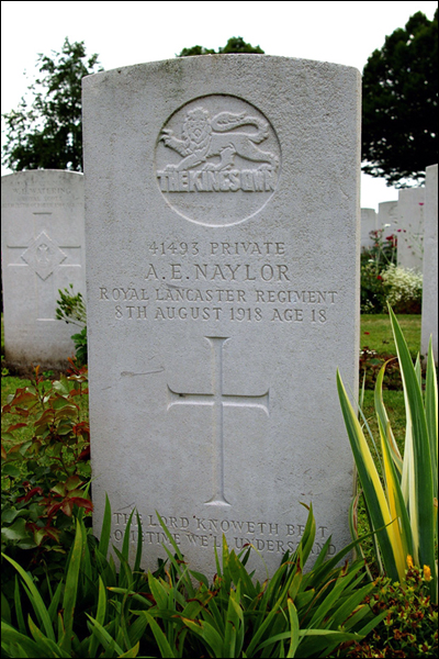 Photograph of Albert Naylor's grave Naylor Albert 96 400x600