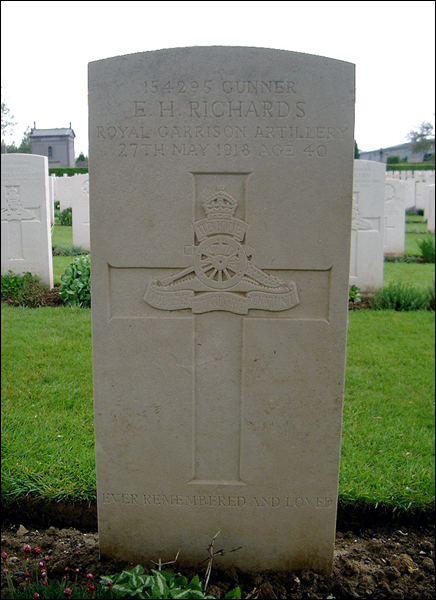 Richards Edward Harold 96 436x600